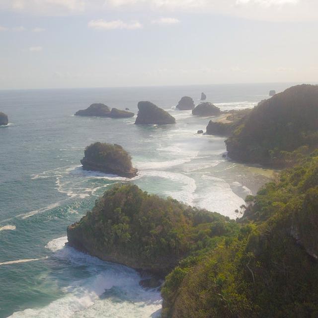 Pantai Teluk Asmara Tiket Masuk - Wallpaper Alam