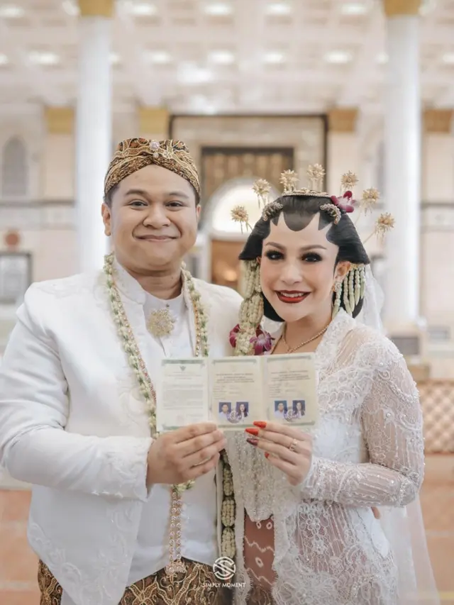Resmi Menikah, Ini 7 Momen Pernikahan Pedangdut Nabilla Gomes dengan Kekasih