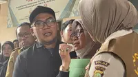 Isak Tangis Keluarga Korban Kebakaran Gedung Terra Drone: Saya Belum Sempat Balas Pesannya