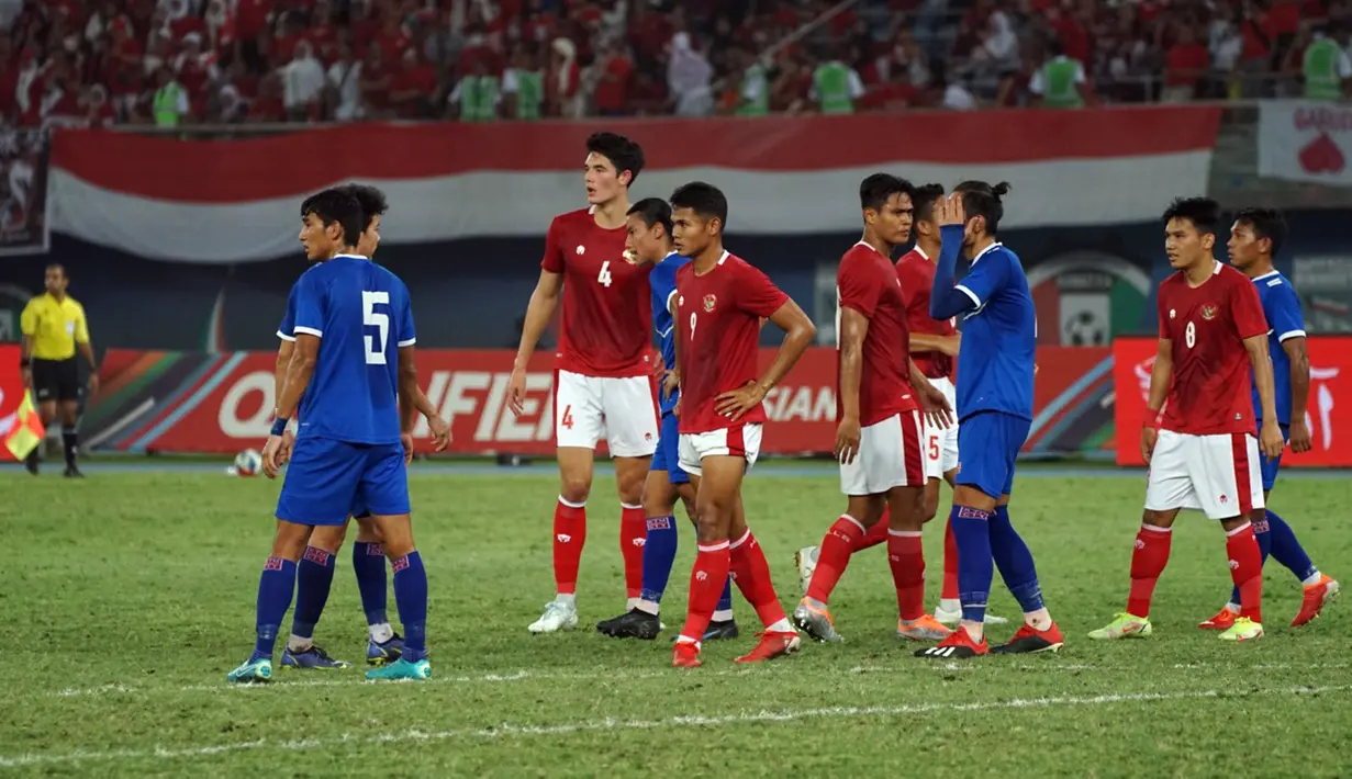 Reaksi pemain Timnas Indonesia dan Nepal pada laga terakhir Grup A kualifikasi Piala Asia 2023 di Stadion Jaber Al Ahmad, Kuwait, Rabu (15/6/2022). Timnas Indonesia berhasil lolos ke Piala Asia 2023 usai kalahkan Nepal 7-0. (Dok. PSSI)