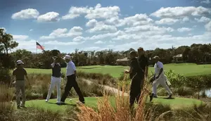 Main Golf, Trump Dikawal Sistem Rudal Avenger