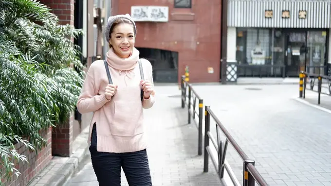 Gaya Casual Maya Septha, Modis dan Memesona