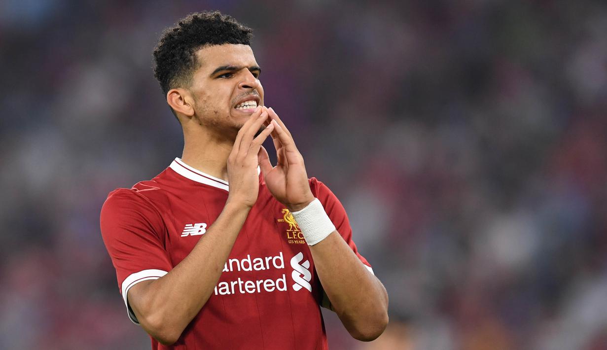 Ekspresi kecewa bek Liverpool, Dominic Solanke, saat adu penalti melawan Atletico Madrid pada laga final Audi Cup di Stadion Allianz, Munchen, Rabu (2/8/2017). Atletico Madrid menang 5-4 atas Liverpool melalui babak adu penalti. (AFP/Christof Stache)