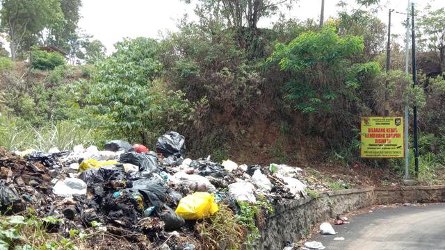 Spanduk Dan Kamera Tak Mampu Bendung Sampah Regional Liputan6 Com