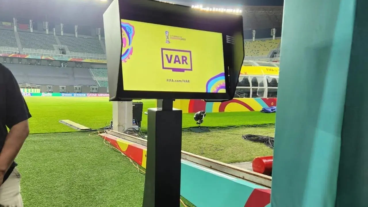 Teknologi VAR