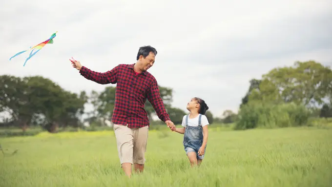 my childhood dan bermain layang-layang