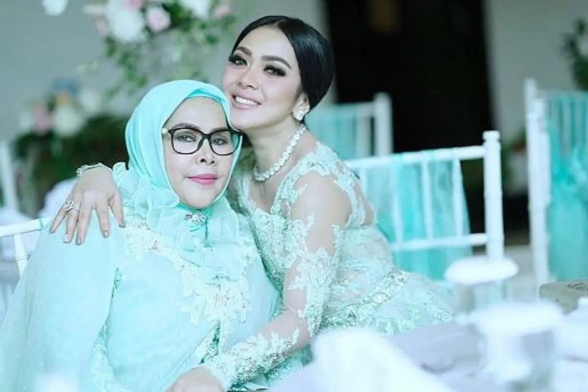 [Bintang] Syahrini