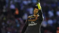 Kiper asal Ceko, Petr Cech, pindah dari Chelsea ke Arsenal pada awal musim 2015-2016. (AFP/Ian Kington)