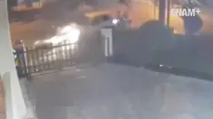 Rekaman CCTV kecelakaan sepeda motor dengan mini bus di Bandung Jawa Barat, selasa 22/2/2017