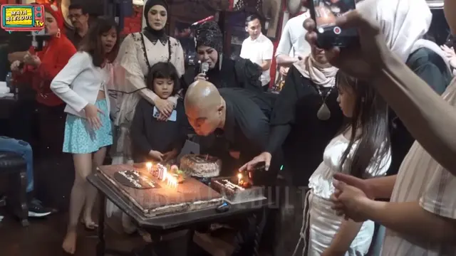 11 Momen Ulang Tahun Ahmad Dhani ke-50, Meriah Banget