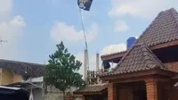 Bendera One Piece berkibar di Tuban