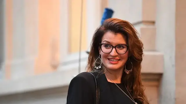 Menteri Sosial Ekonomi dan Asosiasi Prancis Marlene Schiappa menuai kontroversi setelah muncul di sampul depan majalah Playboy. (Dok. AFP)