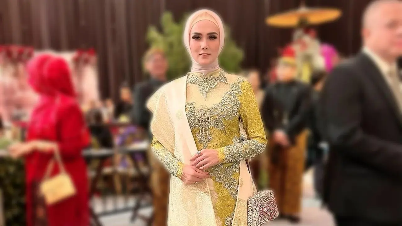 Mulan Jameela tampak cantik menawan dengan kebaya (Instagram/mulanjameela1)