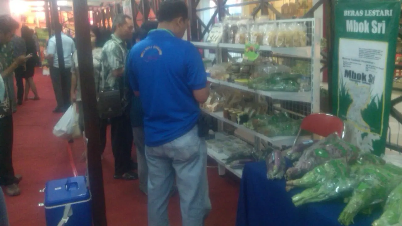 Produk Pertanian Gunung Merapi Banjiri Ambarukmo Plaza Jogja