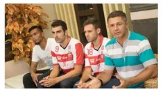 Pelatih Madura United FC, Gomes de Oliviera, mengaku cukup puas dengan komposisi pemain yang menghuni timnya. Saat ini ia hanya akan melihat perkembangan pemain yang ada sambil melirik peluang mendapatkan pemain lain.