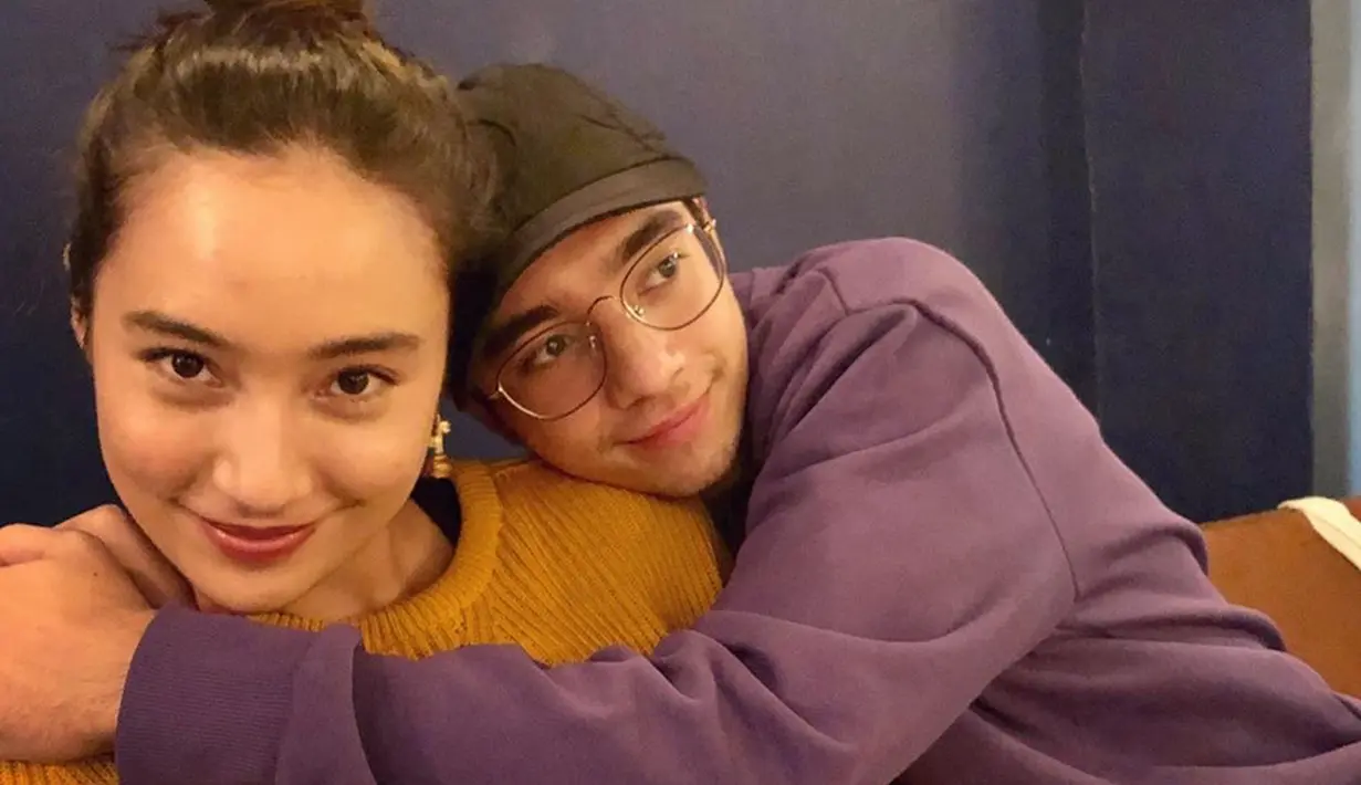 Momen kebersamaan Tobias dan Tatjana bisa dikatakan siblinggoals. Banyak warganet yang menyukai kebersamaan keduanya. (Liputan6.com/IG/@tatjanasaphira)