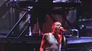 Chester Bennington ditemukan tak bernyawa di kediamannya di Palos Verdes Estaets, Los Angeles, Amerika Serikat. Berdasarkan TMZ, Chester meninggal dunia gantung diri. (Bambang E. Ros/Bintang.com)