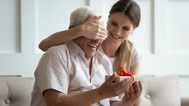 ayah dan anak perempuan