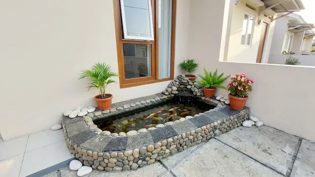 Contoh Kolam Ikan di Rumah Tipe 21