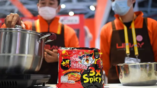 Aneka Ragam Makanan dari Seluruh Dunia Dipamerkan di CIIE 2020