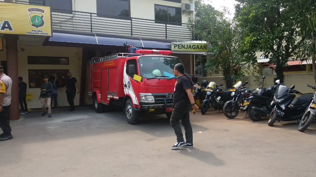 Ini Kronologis Pelaku Curi Mobil Damkar