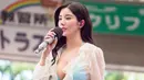 Beberapa netizen bahkan menyebut penampilan Eunbi di Waterbomb sebagai “legenda” hingga icon "hot" baru di generasi K-Pop saat ini. [Instagram/kwoneunbi]
