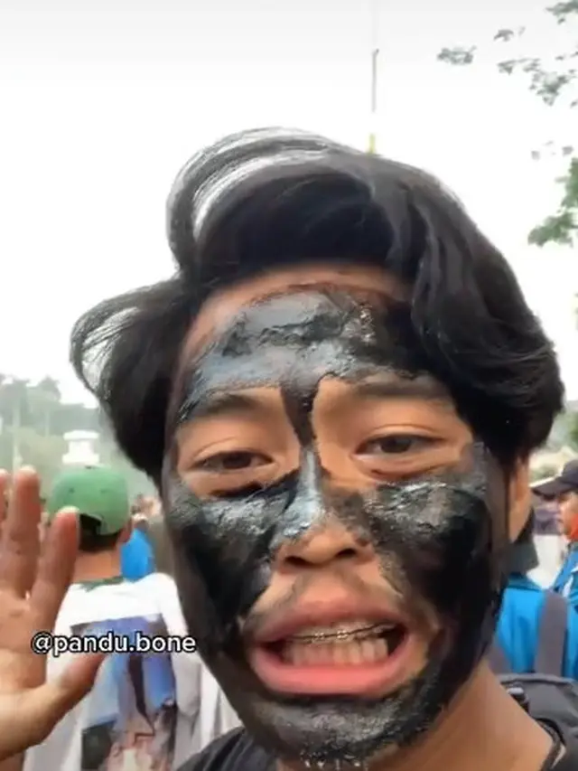 8 Momen Lucu Saat Demo Omnibus Law Bikin Ngakak abis