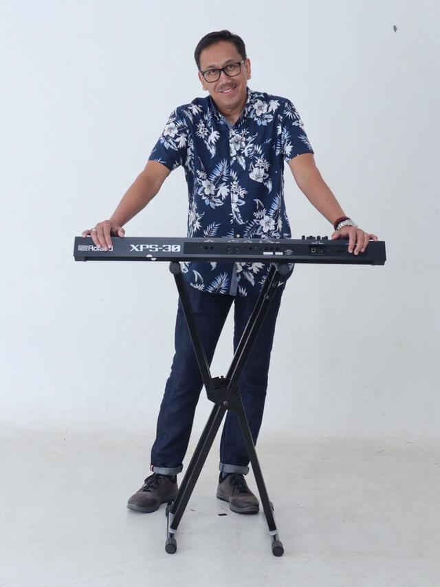 dr Brams Project merupakan proyek bermusik dokter Bramundito Sp.OG di luar aktifitas medis.