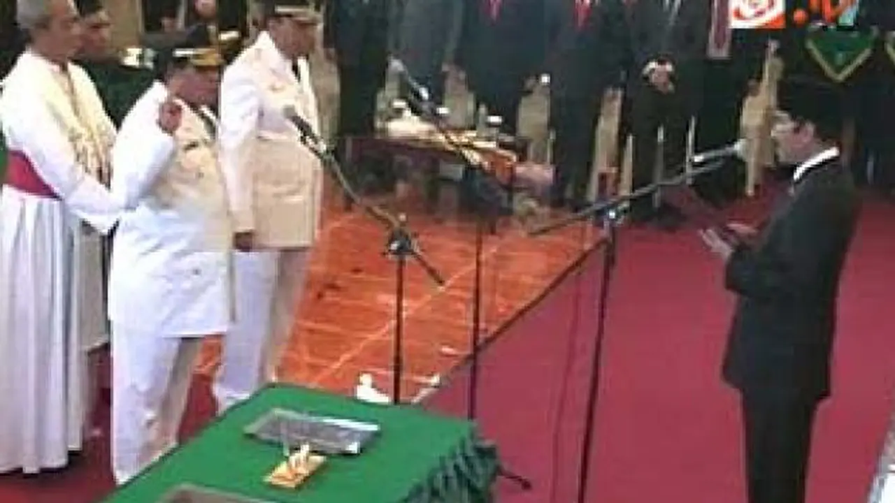 Gubernur dan Wagub Papua Barat dilantik