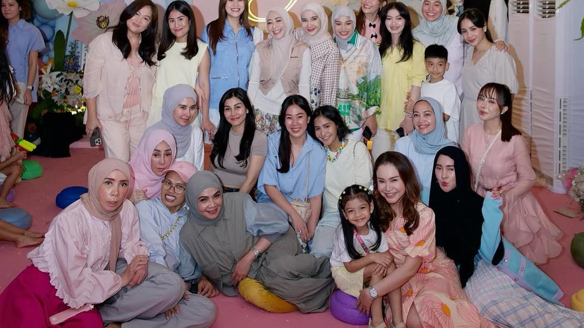 6 Gaya Serba Pastel Public Figure Hadiri Pesta Ultah Baby Lily Anak Raffi-Nagita, dari Selvi Ananda hingga Aaliyah Massaid