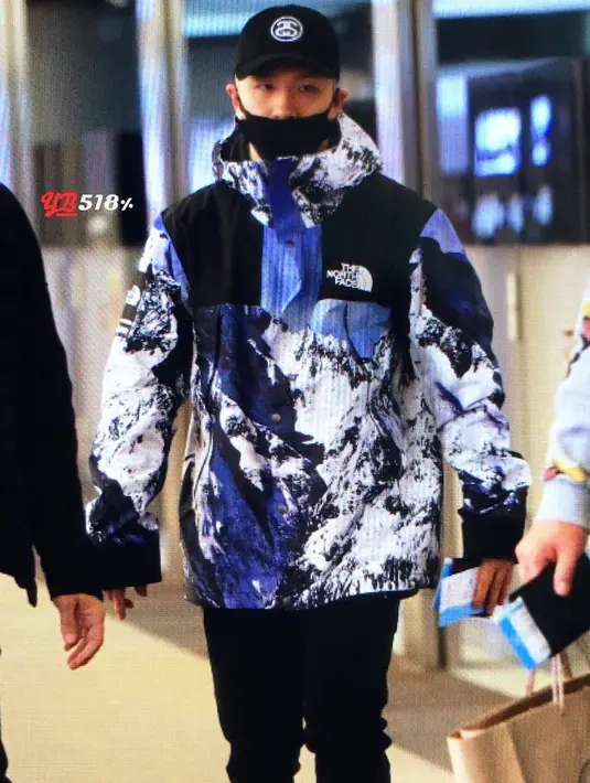 Hal tersebut terlihat saat Taeyang kembali ke Korea setelah menjalani berbagai kegiatan di Tokyo, Jepang. (foto: bigbangupdates.com)