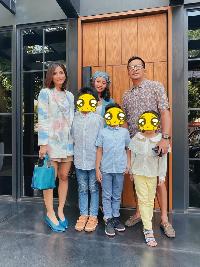 Bikin Kesal di Ikatan Cinta, Ini 7 Potret Natasha Dewanti Dengan Keluarga