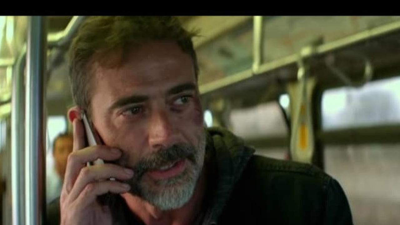Film 'Bus 657', Aksi Seorang Ayah Merampok Demi Biaya Operasi Putrinya