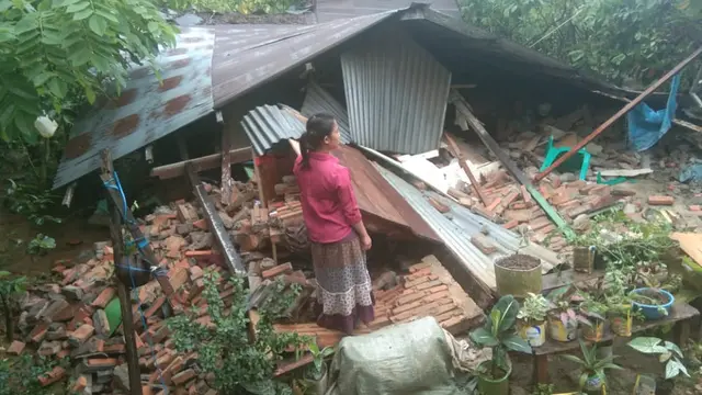 Kondisi rumah di Dusun Rattepada, Desa Salletto, Kecamatan Simboro, Mamuju yang rusak parah akibat gempa 6,2 M. (Foto: Liputan6.com/Abdul Rajab Umar)
