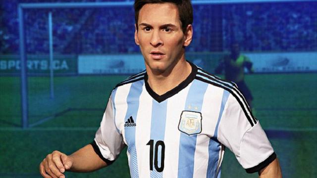 Patung lilin Lionel messi