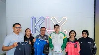 CEO Kelme Indonesia, Kevin Wijaya mengunjungi kantor Bola.com, di Gondangdia, Jakarta pada 11 Februari 2026 (Bola.com/Bagaskara Lazuardi)