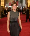 Aktris cantik Emma Watson rupanya sudah bisa moveon dari karakter Hermione Granger yang sudah melekat pada dirinya selama 1 dekade. Kini Emma Watson lebih berani tampil dengan berbagai karakter film yang di perankannya. (AFP/Bintang.com)