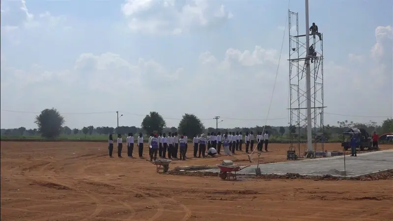 Persiapan Pemprov Lampung dalam pelaksanaan kegiatan upacara Hut RI ke 79 di Kota Baru, Lampung.  Foto : (Liputan6.com/Ardi).