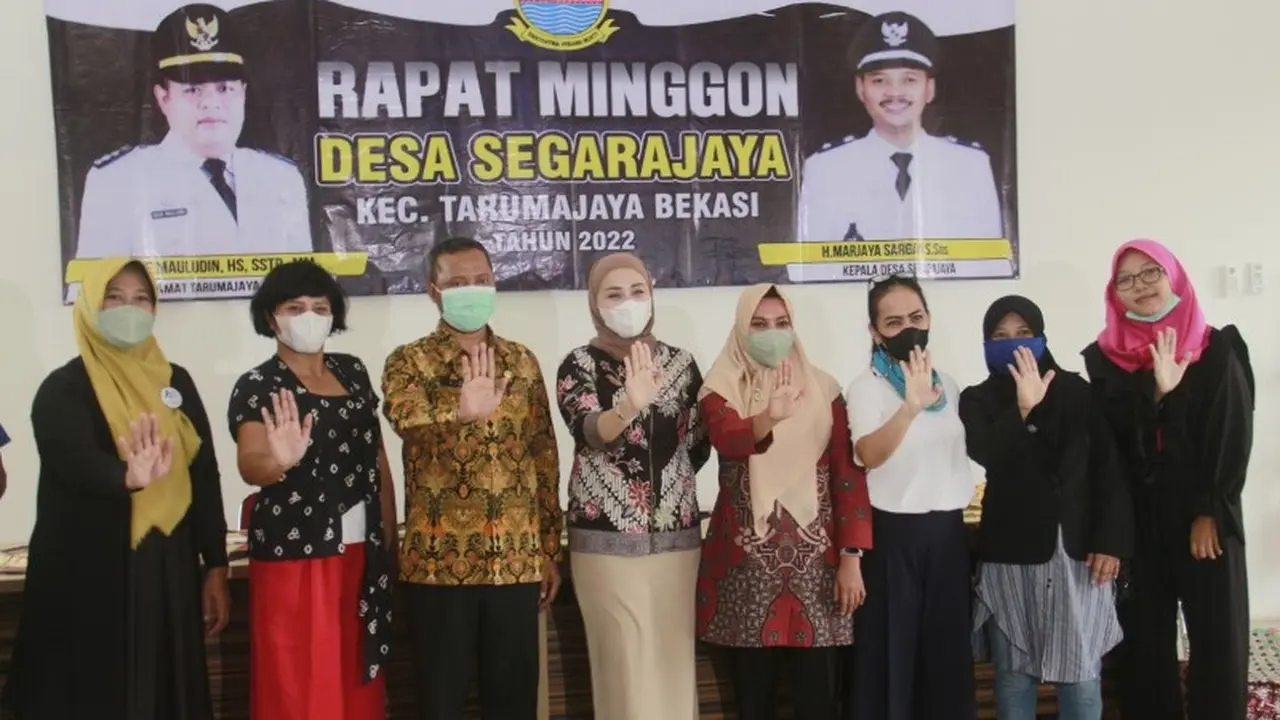 Pengelolaan Sampah Lingkungan untuk Pemberdayaan Kader Posyandu Tarumaaya