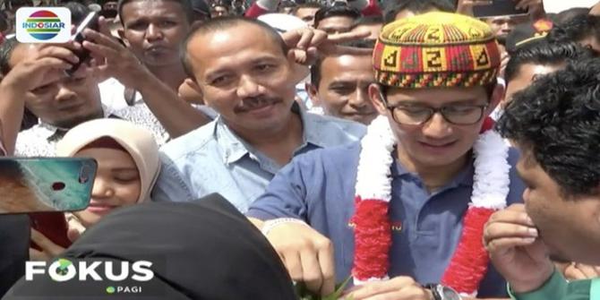 Blusukan ke Pasar, Sandiaga Dengarkan Curhatan Pedagang Peunayong Aceh