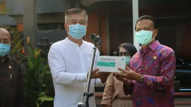 Bali Terima Bantuan 50 Ribu Masker Medis dari Tiongkok