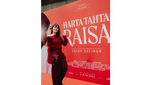 Potret Raisa di Premier Film ‘Harta Tahta Raisa’
