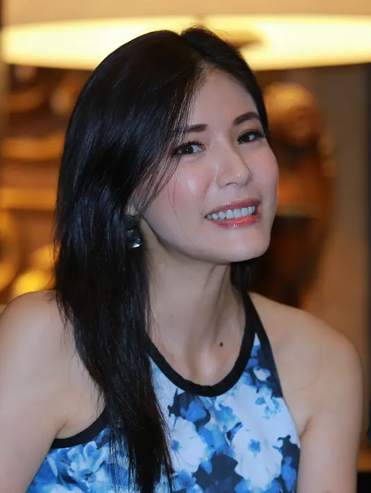 'ini akan menjadi sorotan di mata semua orang, semakin saya ingin semua terlibat semakin banyak orang yang ingin melihat festifal ini,' ungkap Olga Lydia saat ditemui di kawasan Sudirman, Jakarta Pusat, Rabu (9/9/2015). (Galih W. Satria/Bintang.com) 