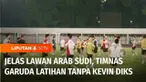 Timnas Indonesia kembali menggelar latihan secara terbuka di Stadion Madya Gelora Bung Karno, Minggu petang kemarin. Latihan ini dijalani para pemain squad Garuda dalam persiapan jelang laga melawan Arab Saudi di Kualifikasi Piala Dunia 2026 zona Asi...