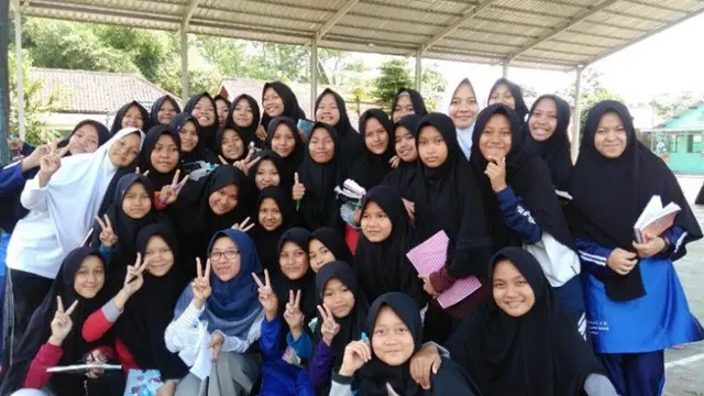 Tingkatkan Gizi Seimbang Anak, Ajinomoto Gelar School Lunch Project di Pondok Pesantren
