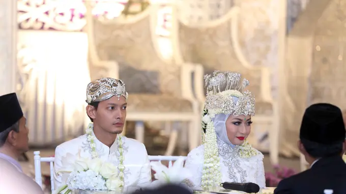 Fedi Nuril dan Vanny Widyasasti