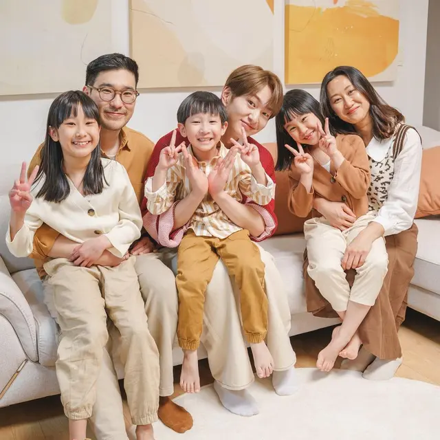 Kimbab Family - Onew SHINee