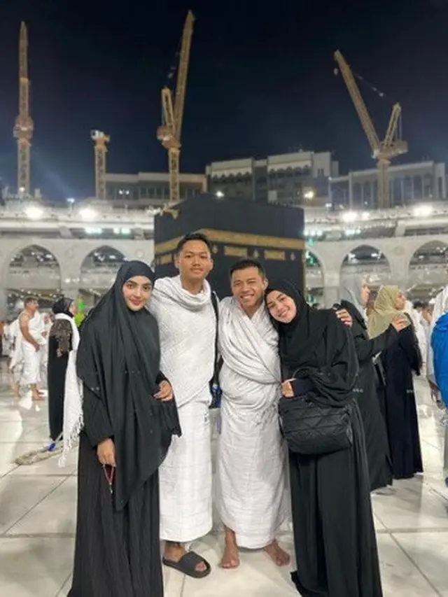 umrah ramadhan 2023 (foto: Instagram ashanty_ash)