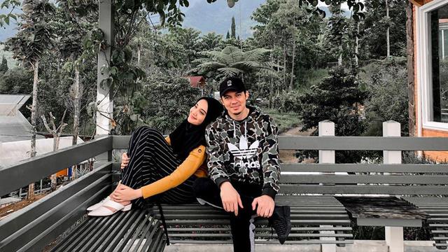 Irwansyah dan Zaskia Sungkar