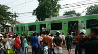 KRL tabrak bus transjakarta (Twitter TMC Polda Metro Jaya)